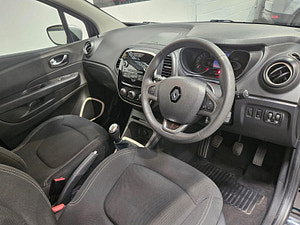Renault Captur thumbnail