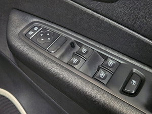 Renault Captur thumbnail