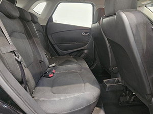 Renault Captur thumbnail
