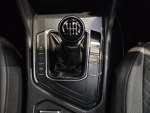 Volkswagen Tiguan thumbnail