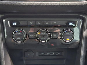 Volkswagen Tiguan thumbnail