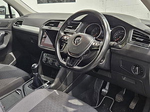 Volkswagen Tiguan thumbnail