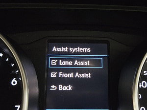 Volkswagen Tiguan thumbnail