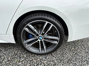 BMW 3 Series thumbnail
