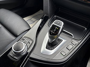 BMW 3 Series thumbnail