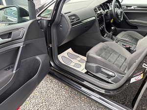 Volkswagen Golf thumbnail