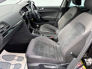 Volkswagen Golf thumbnail