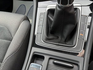 Volkswagen Golf thumbnail
