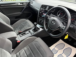 Volkswagen Golf thumbnail