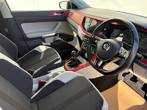 Volkswagen Polo thumbnail