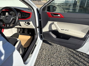 Volkswagen Polo thumbnail