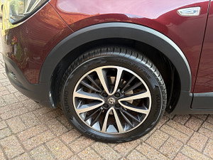 Vauxhall Crossland X thumbnail
