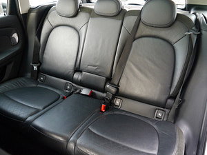 MINI Countryman thumbnail