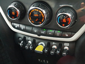 MINI Countryman thumbnail