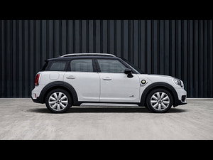 MINI Countryman thumbnail