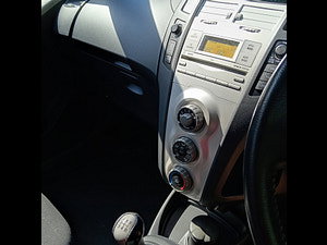 Toyota Yaris thumbnail
