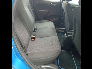 Vauxhall Crossland X thumbnail