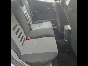 Ford Focus thumbnail