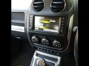 Jeep Compass thumbnail