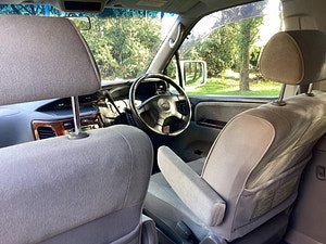 Nissan Elgrand thumbnail