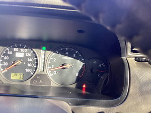 Nissan Elgrand thumbnail