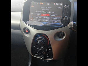 Peugeot 108 thumbnail
