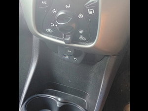 Peugeot 108 thumbnail