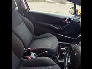 Peugeot 208 thumbnail