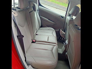 Peugeot 308 thumbnail