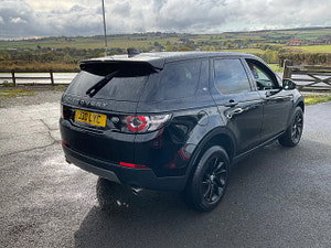 Land Rover Discovery Sport thumbnail