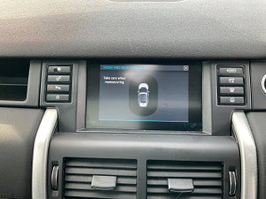 Land Rover Discovery Sport thumbnail