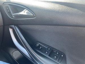 Vauxhall Astra thumbnail