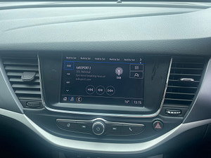 Vauxhall Astra thumbnail