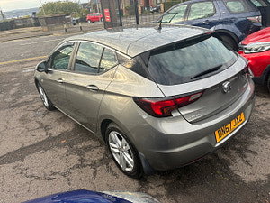 Vauxhall Astra thumbnail