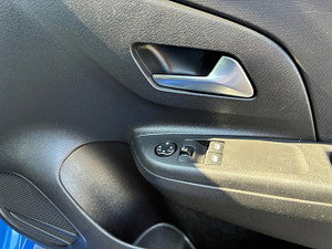 Vauxhall Corsa thumbnail