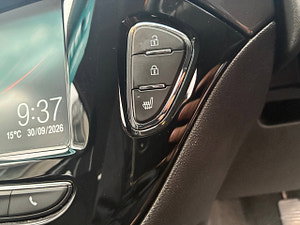 Vauxhall Corsa thumbnail