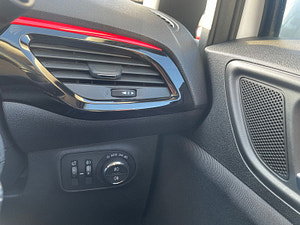 Vauxhall Corsa thumbnail