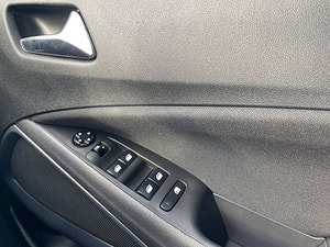 Vauxhall Crossland X thumbnail