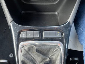 Vauxhall Crossland X thumbnail