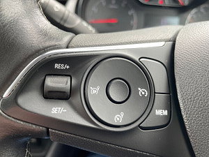 Vauxhall Crossland X thumbnail