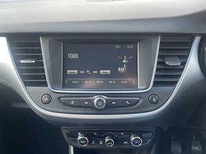Vauxhall Crossland X thumbnail