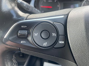 Vauxhall Crossland X thumbnail