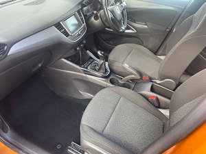 Vauxhall Crossland X thumbnail