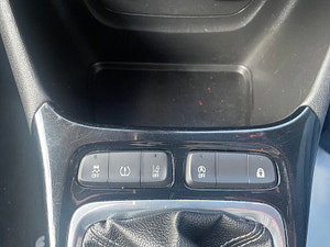 Vauxhall Crossland X thumbnail