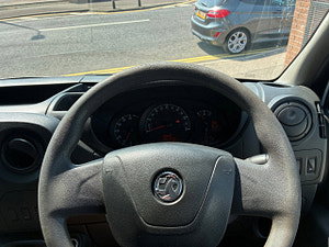 Vauxhall Movano thumbnail