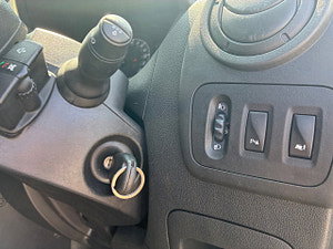Vauxhall Movano thumbnail