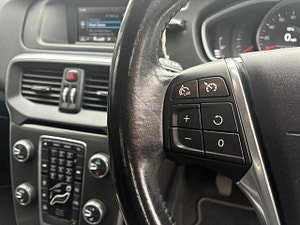 Volvo V40 thumbnail