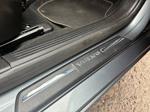 Volvo V40 thumbnail
