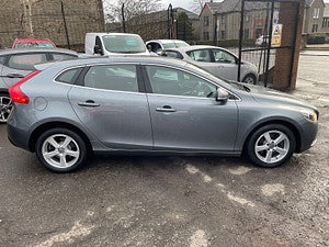 Volvo V40 thumbnail