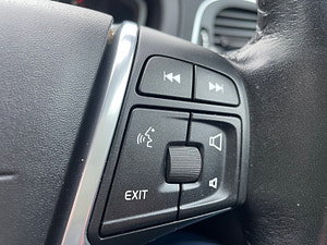 Volvo V40 thumbnail